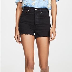 Levi's The Ribcage Shorts - Black size 27